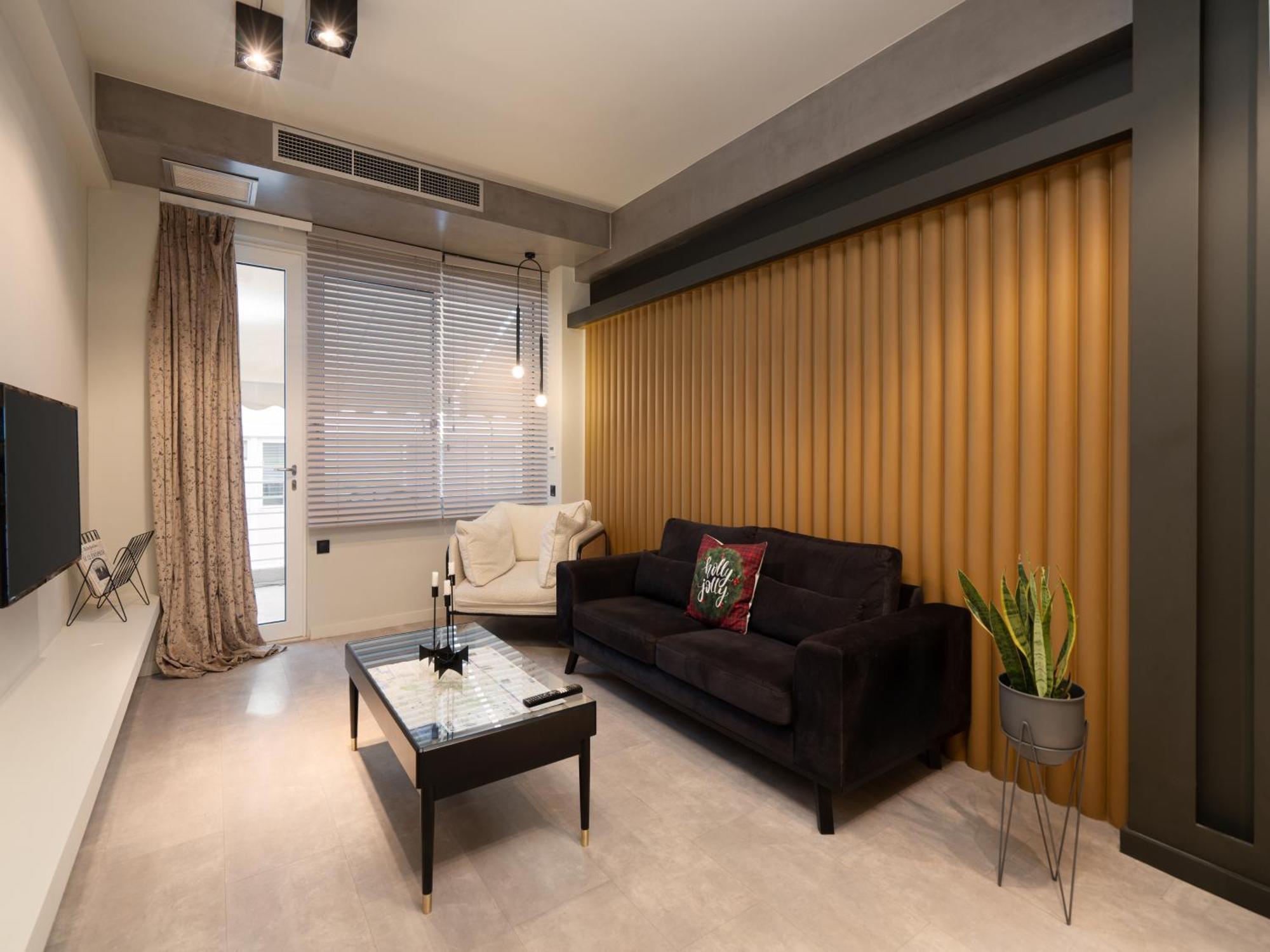 A Place 4U No6 - City Escape With Balcony Lounge & Open Living Space เอเธนส์ ภายนอก รูปภาพ