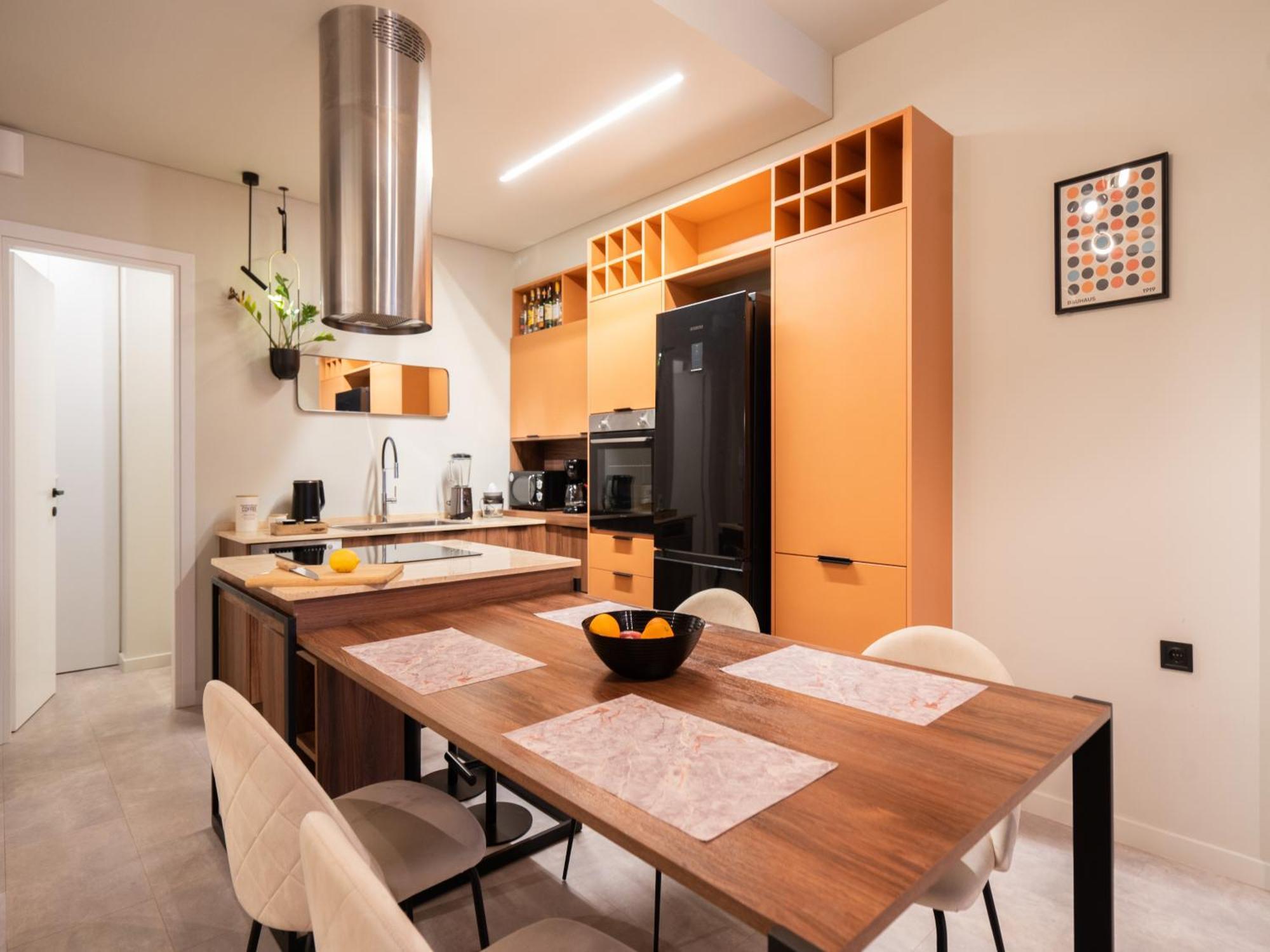 A Place 4U No6 - City Escape With Balcony Lounge & Open Living Space เอเธนส์ ภายนอก รูปภาพ